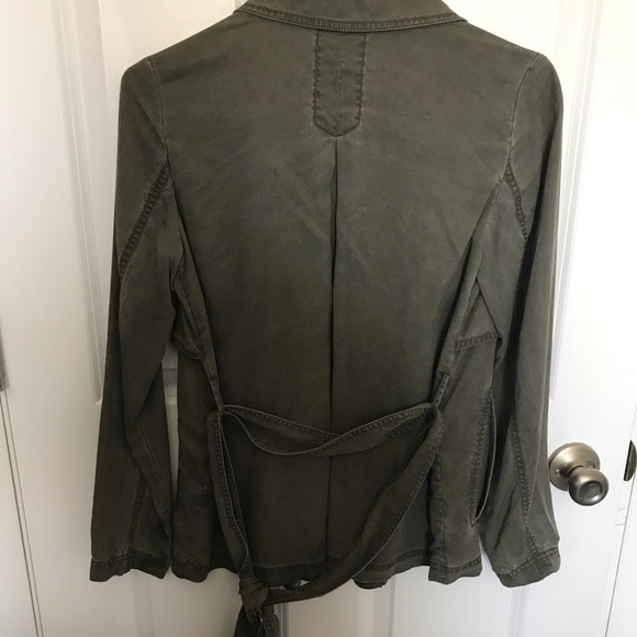 Express Jacket Size XS - Picture 4 of 7